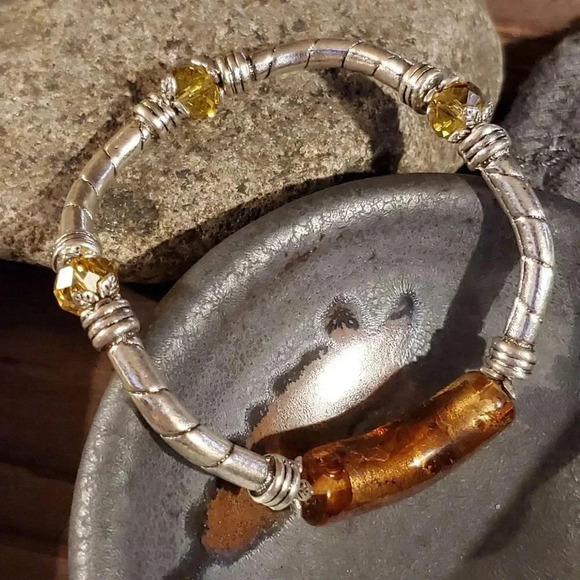 Handcrafted Edgy Silver Amber Champagne Bracelet - Picture 5 of 6